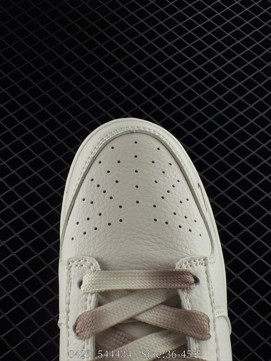 Travis Scott x Air Jordan 1 ” Reverse Mocha “